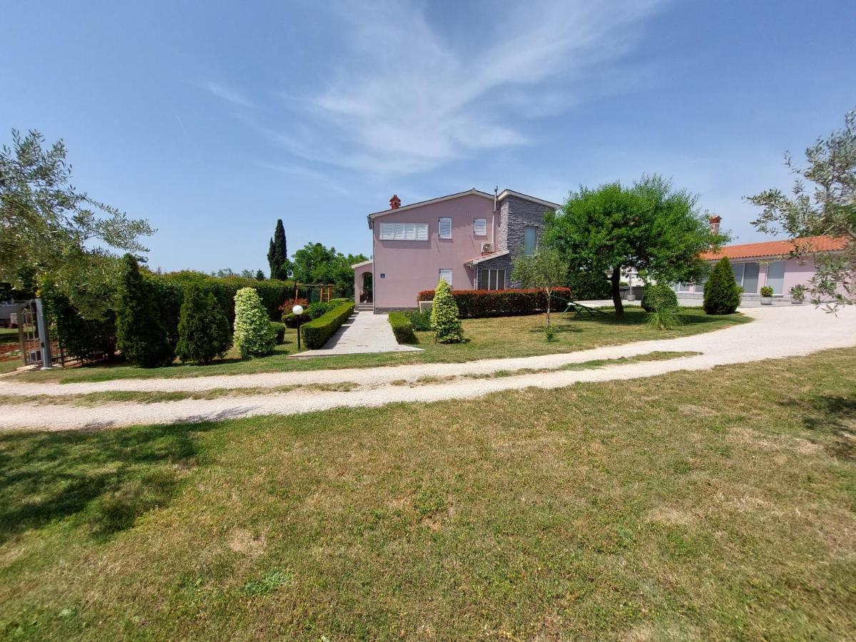 Villa Mattea Galizana Exterior photo